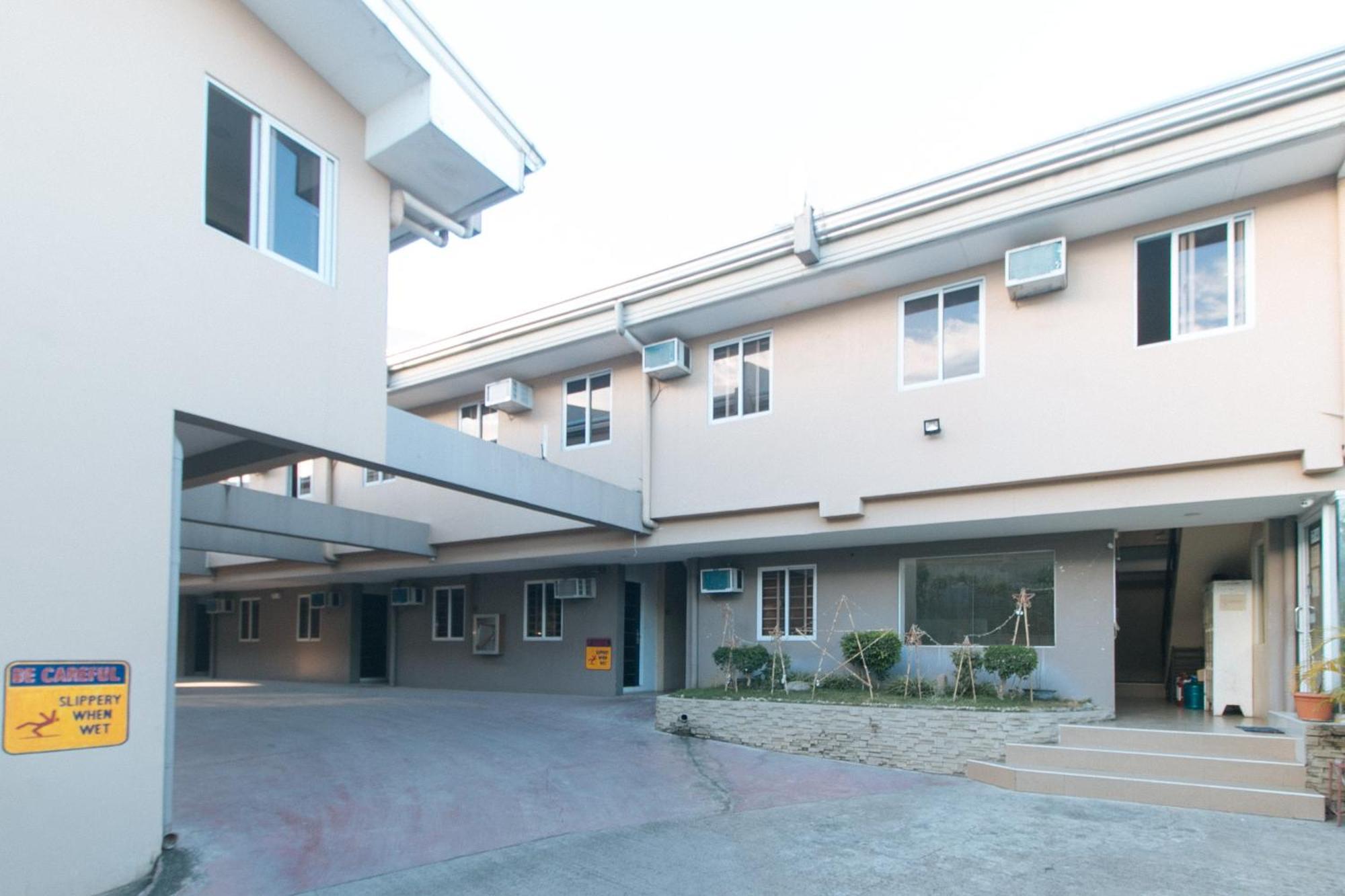 Reddoorz At Grand Apartelle Hernan Cortes Cebu Exterior foto